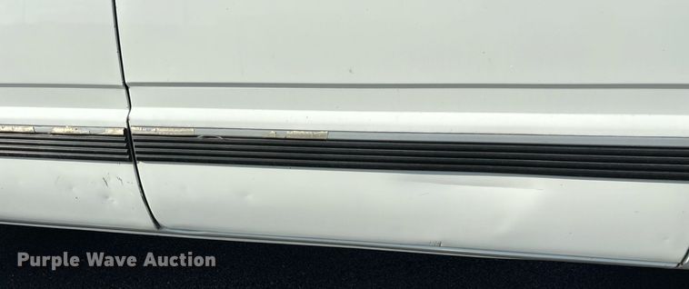 image for item ED2204 1993 Chevrolet Suburban SUV