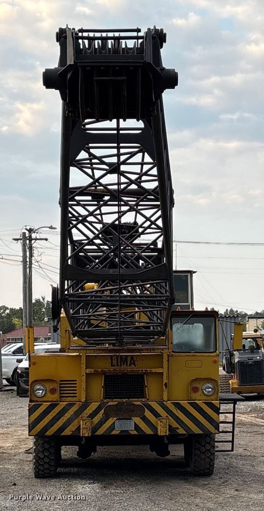 image for item EE3973 1974 Lima 450 TC crane