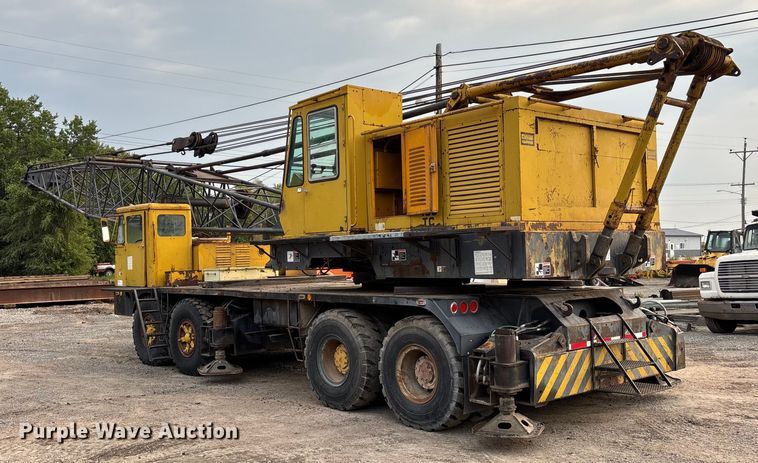 image for item EE3973 1974 Lima 450 TC crane