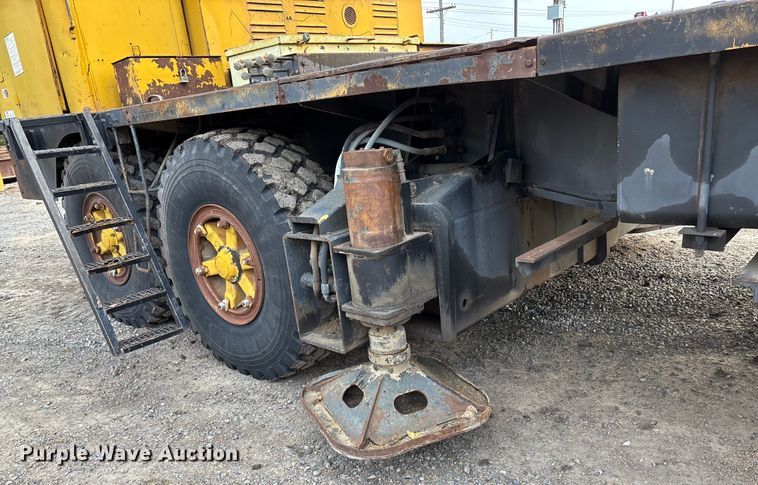 image for item EE3973 1974 Lima 450 TC crane