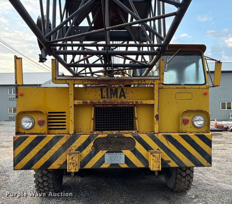 image for item EE3973 1974 Lima 450 TC crane
