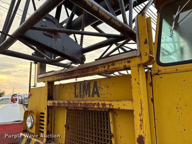 image for item EE3973 1974 Lima 450 TC crane