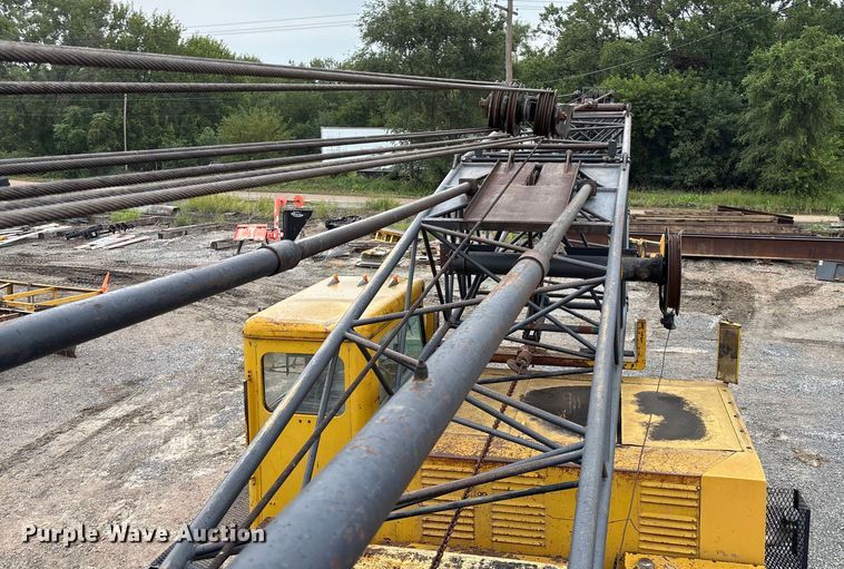 image for item EE3973 1974 Lima 450 TC crane