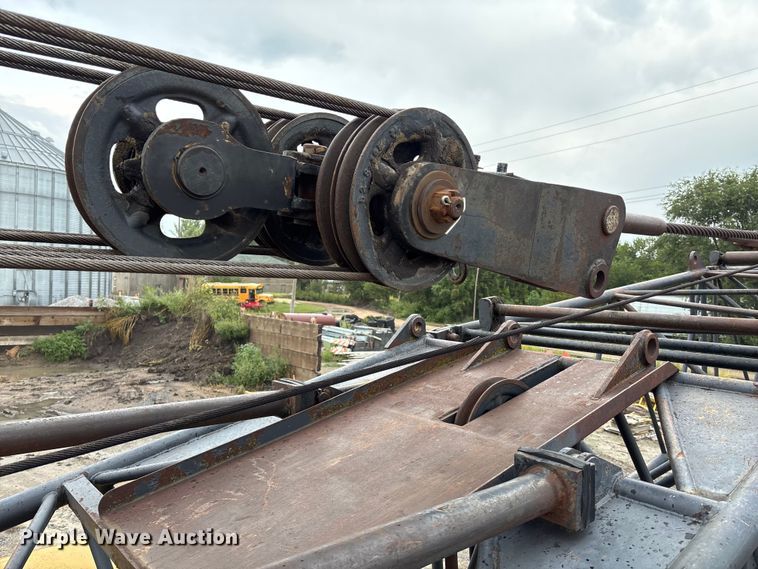 image for item EE3973 1974 Lima 450 TC crane