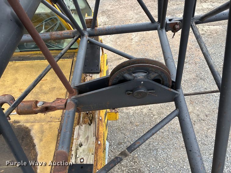 image for item EE3973 1974 Lima 450 TC crane