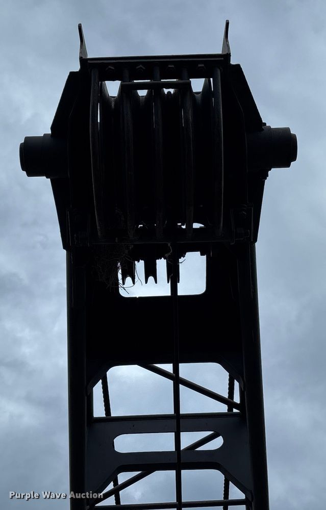 image for item EE3973 1974 Lima 450 TC crane