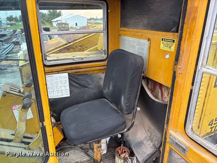 image for item EE3973 1974 Lima 450 TC crane