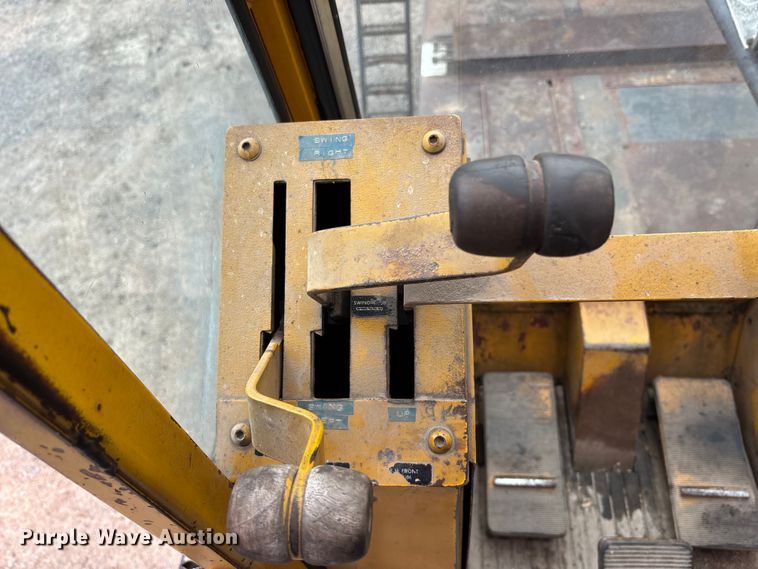 image for item EE3973 1974 Lima 450 TC crane