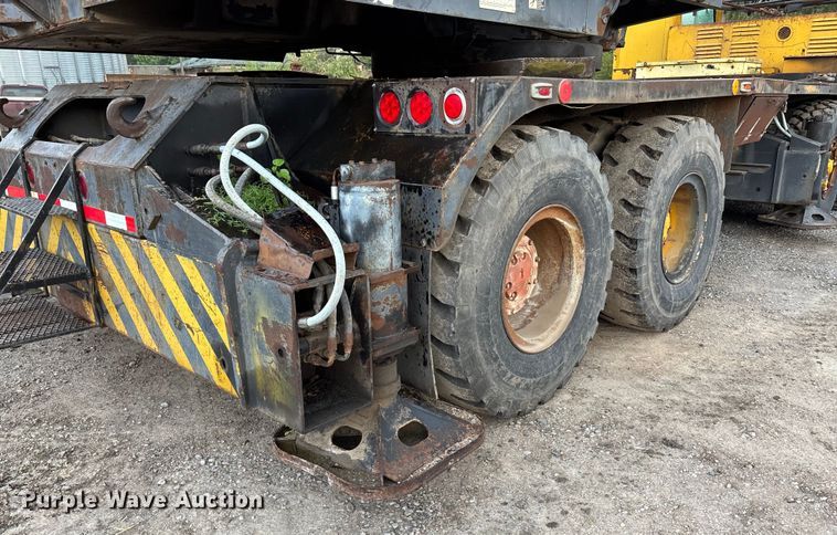 image for item EE3973 1974 Lima 450 TC crane