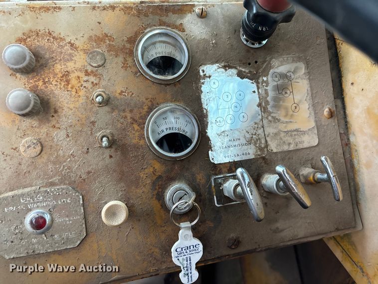 image for item EE3973 1974 Lima 450 TC crane