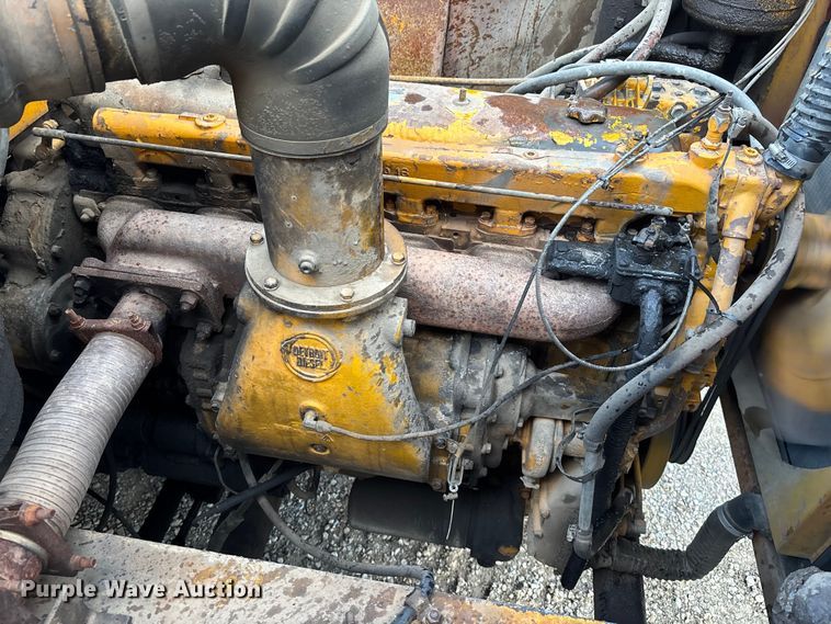 image for item EE3973 1974 Lima 450 TC crane