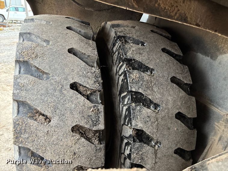 image for item EE3973 1974 Lima 450 TC crane