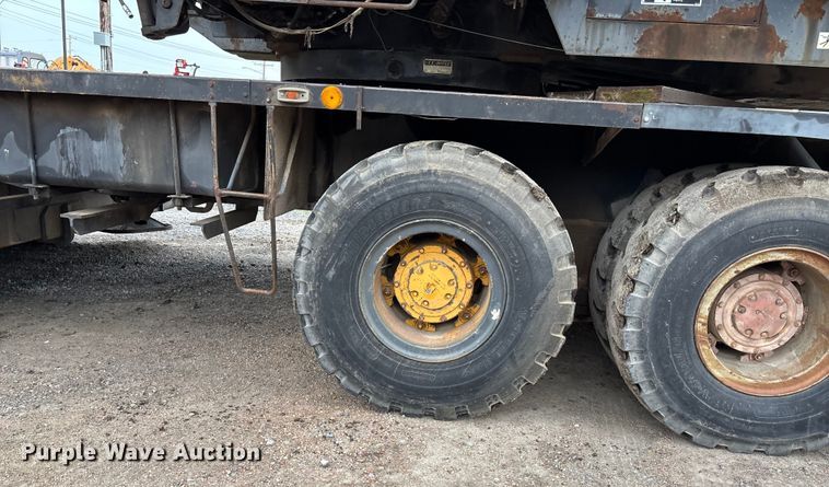 image for item EE3973 1974 Lima 450 TC crane