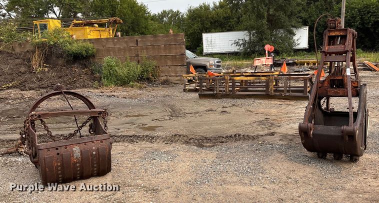 image for item EE3974 (2) crane buckets