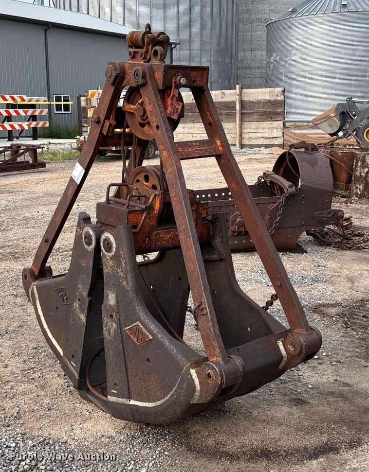 image for item EE3974 (2) crane buckets