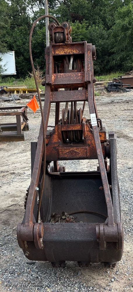 image for item EE3974 (2) crane buckets