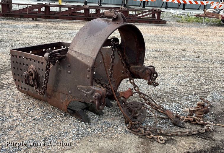 image for item EE3974 (2) crane buckets