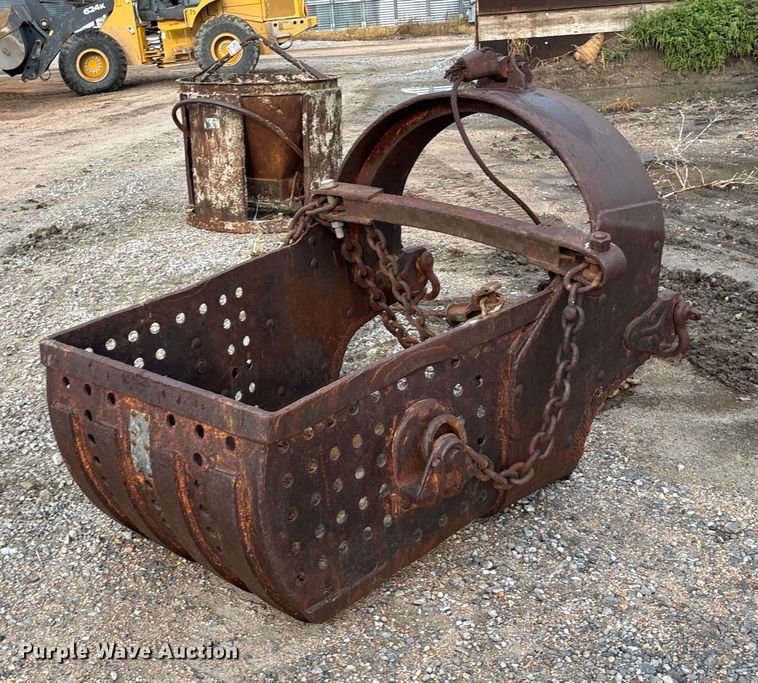 image for item EE3974 (2) crane buckets