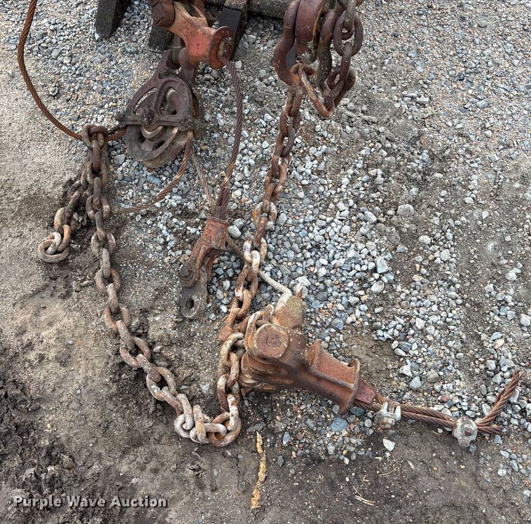 image for item EE3974 (2) crane buckets