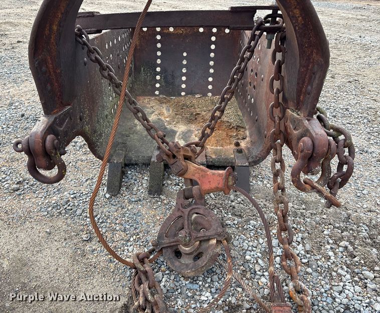 image for item EE3974 (2) crane buckets