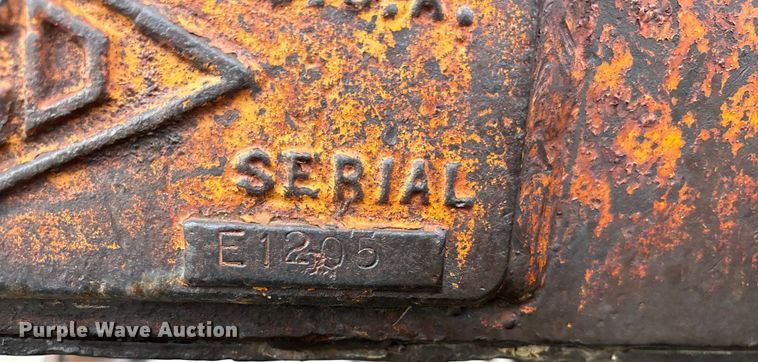 image for item EE3974 (2) crane buckets