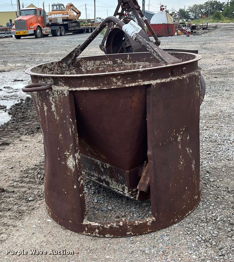 image for item EE3976 Crane concrete bucket