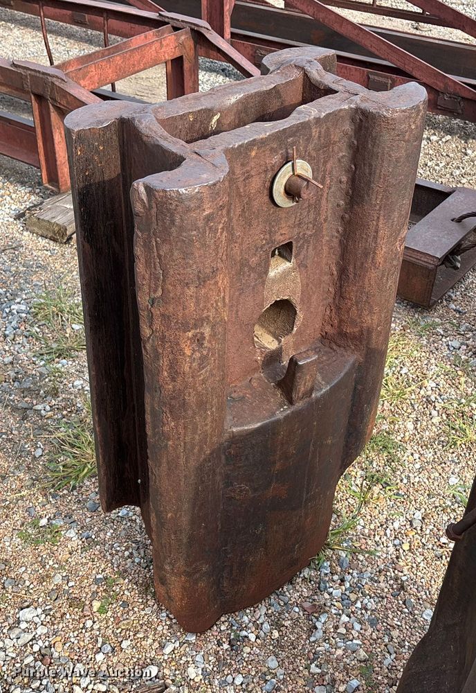 image for item EE3977 Pile driving equipment