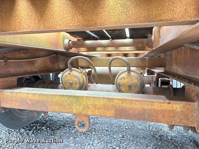 image for item EE3978 1996 Load King 202TT tilt deck equipment trailer