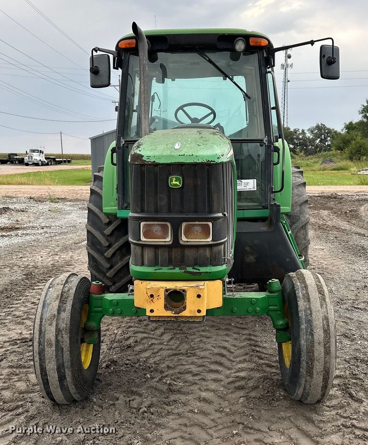 image for item EE3979 2004 John Deere 6615 tractor