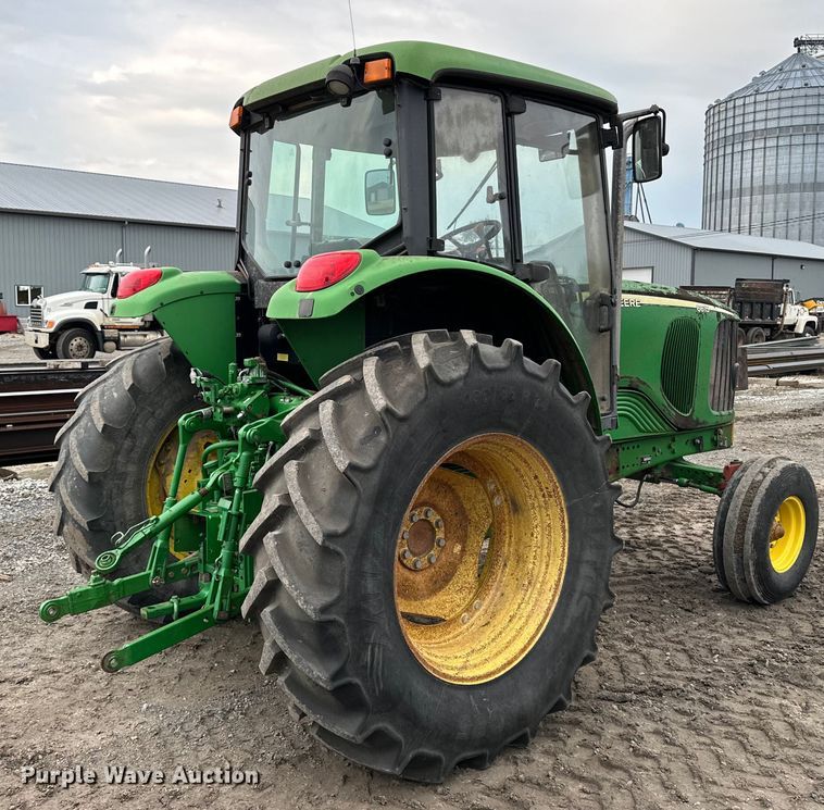 image for item EE3979 2004 John Deere 6615 tractor