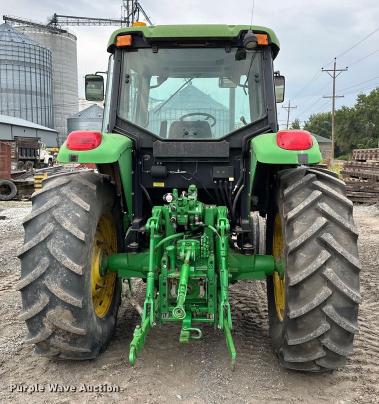 image for item EE3979 2004 John Deere 6615 tractor