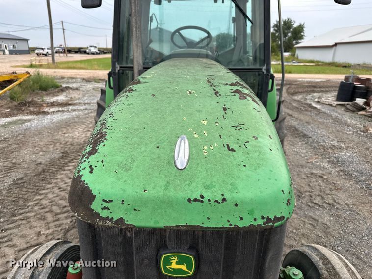 image for item EE3979 2004 John Deere 6615 tractor