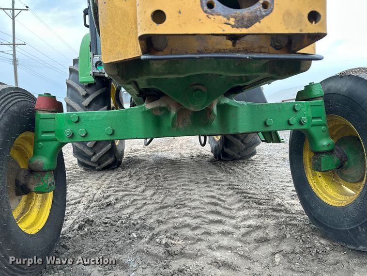 image for item EE3979 2004 John Deere 6615 tractor