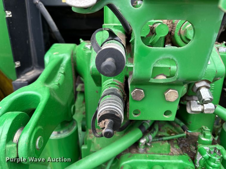 image for item EE3979 2004 John Deere 6615 tractor