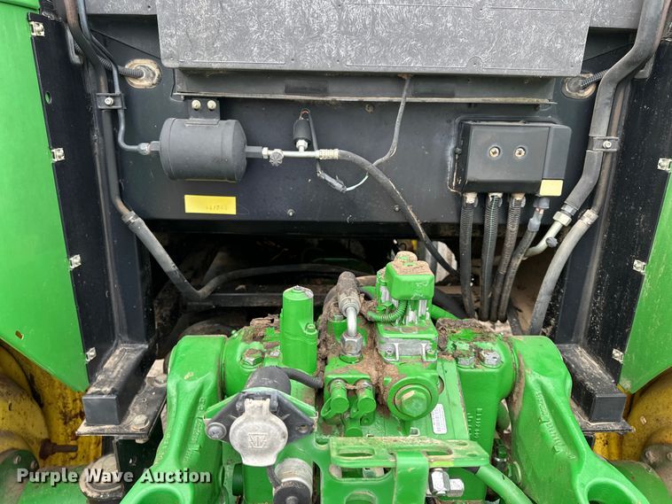 image for item EE3979 2004 John Deere 6615 tractor