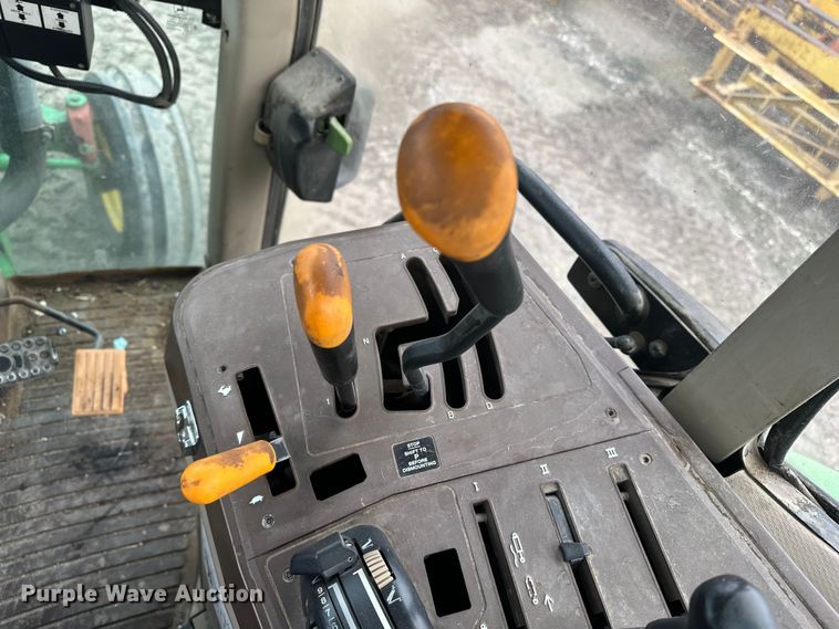 image for item EE3979 2004 John Deere 6615 tractor