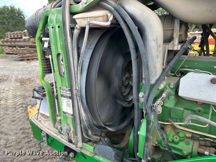 image for item EE3979 2004 John Deere 6615 tractor