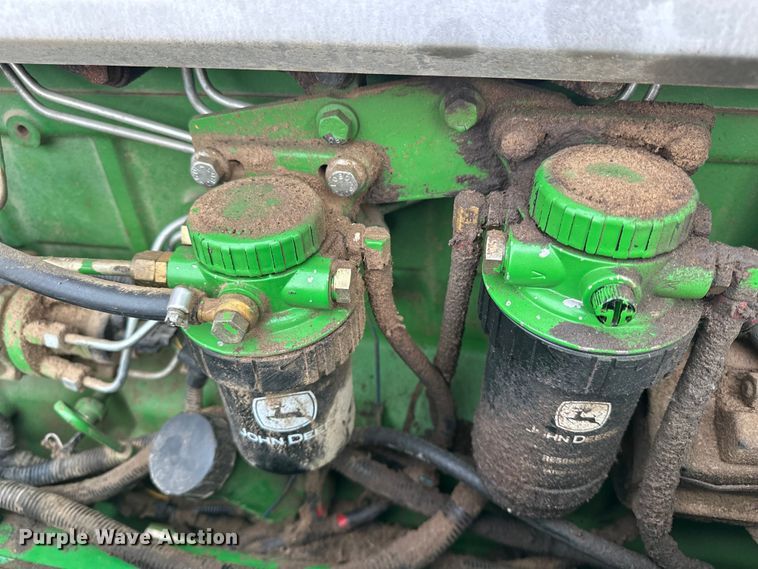 image for item EE3979 2004 John Deere 6615 tractor