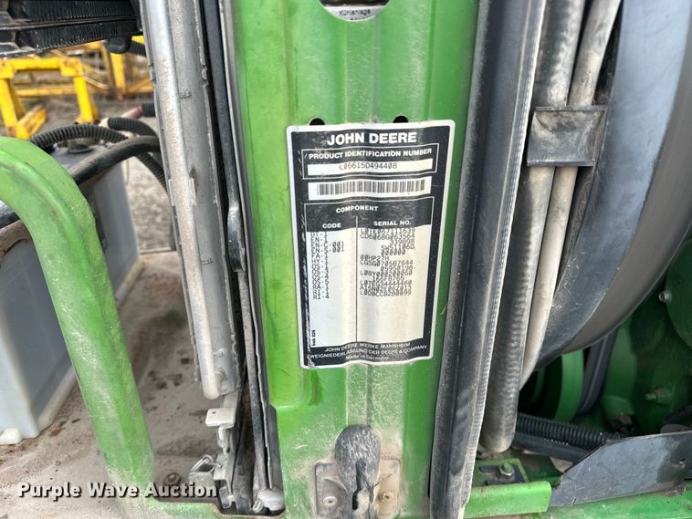 image for item EE3979 2004 John Deere 6615 tractor