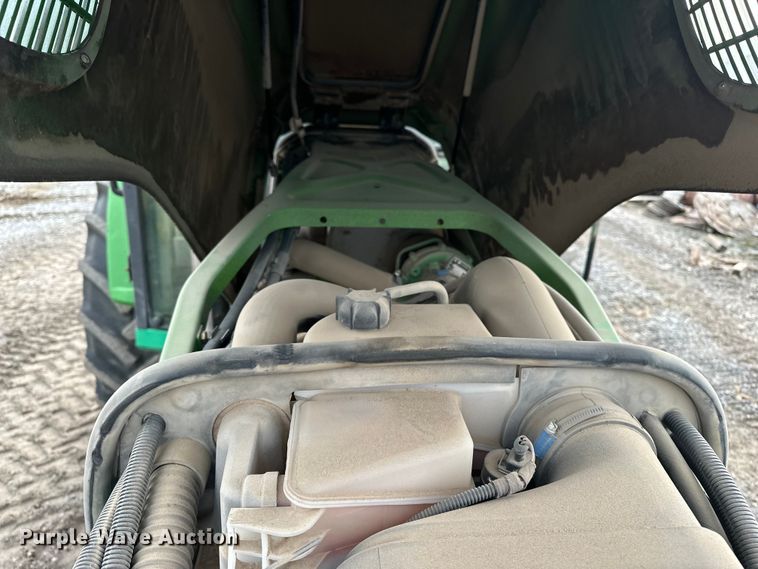 image for item EE3979 2004 John Deere 6615 tractor