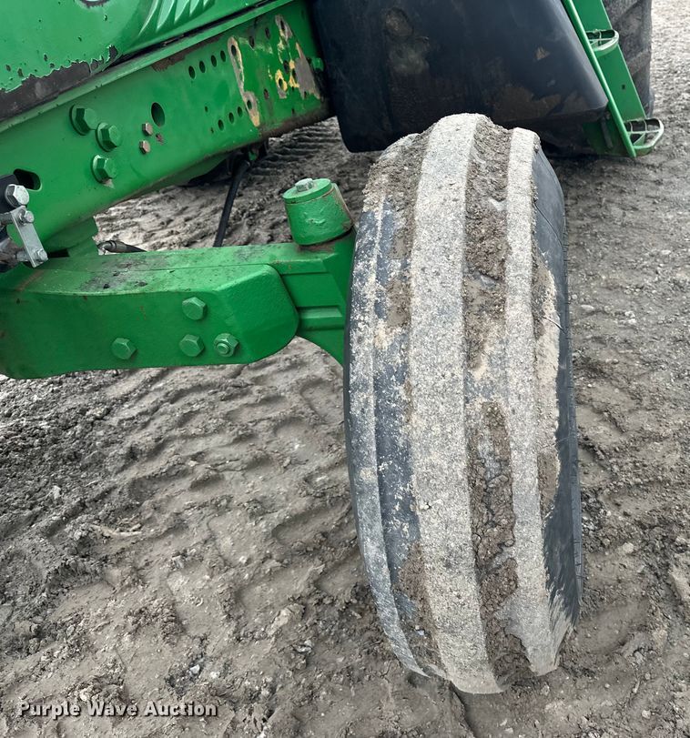 image for item EE3979 2004 John Deere 6615 tractor