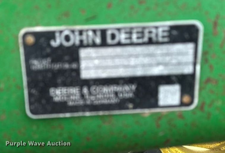 image for item EE3979 2004 John Deere 6615 tractor