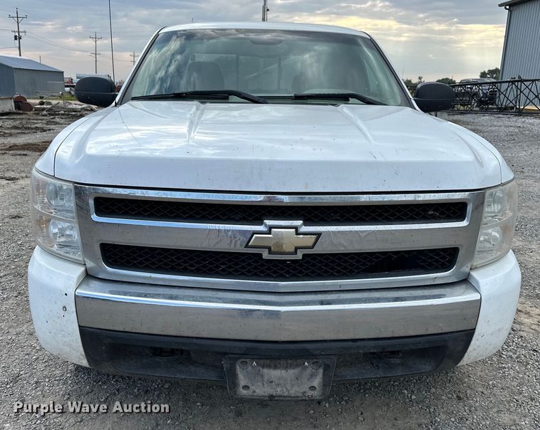 image for item EE3981 2007 Chevrolet Silverado 1500 Ext. Cab pickup truck