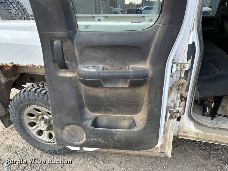 image for item EE3981 2007 Chevrolet Silverado 1500 Ext. Cab pickup truck