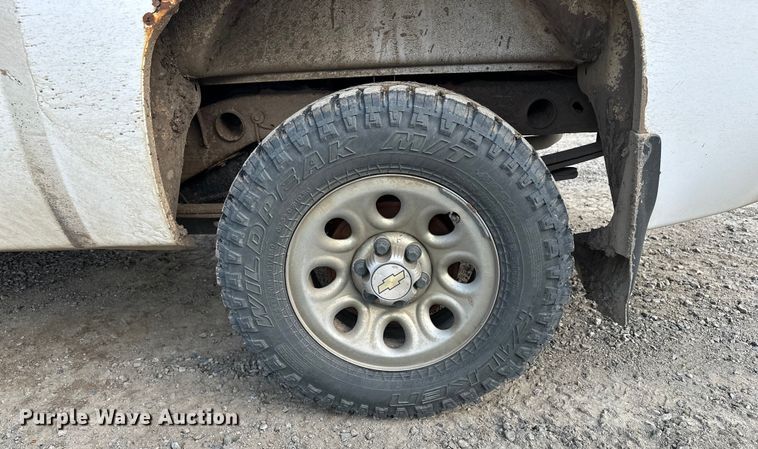 image for item EE3981 2007 Chevrolet Silverado 1500 Ext. Cab pickup truck