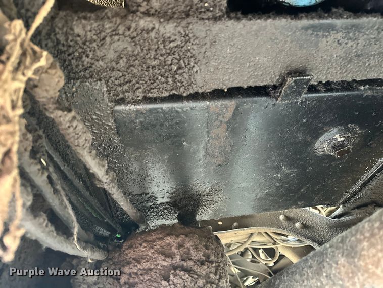 image for item EE3982 1995 Ford LT8000 dump truck