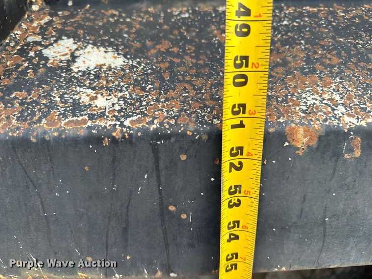 image for item EE3982 1995 Ford LT8000 dump truck