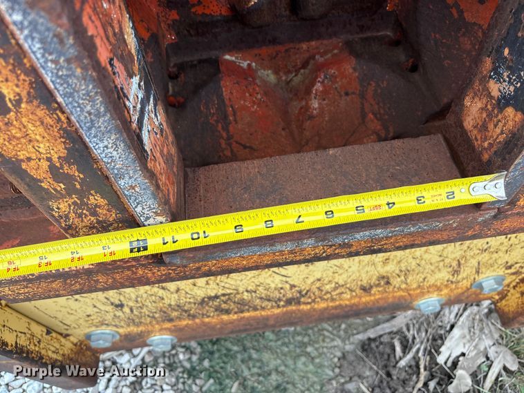 image for item EE3983 Pile driving equipment