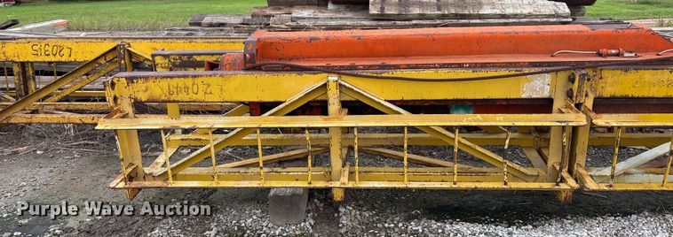 image for item EE3983 Pile driving equipment