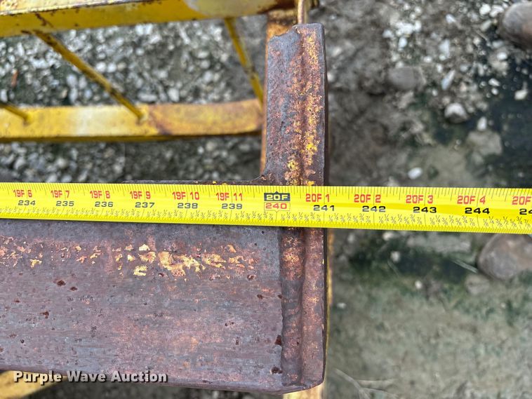 image for item EE3983 Pile driving equipment